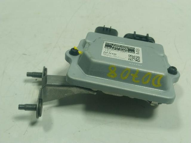 895710R010 Toyota