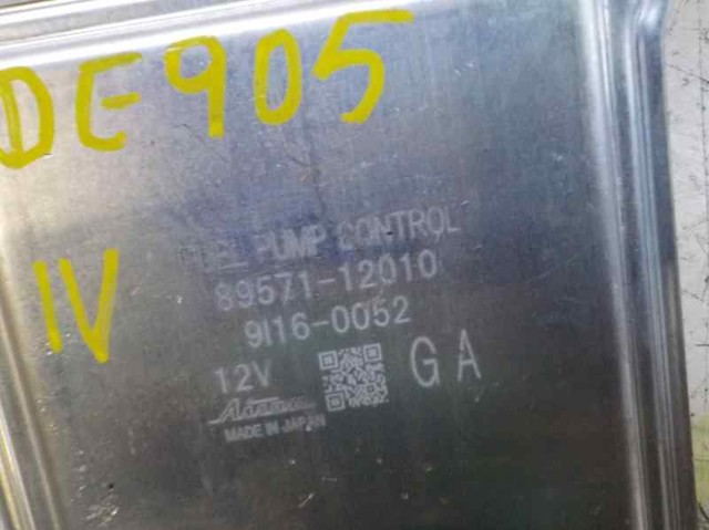 Moduł pompy paliwowej z czujnikiem poziomu paliwa 8957112010 TOYOTA