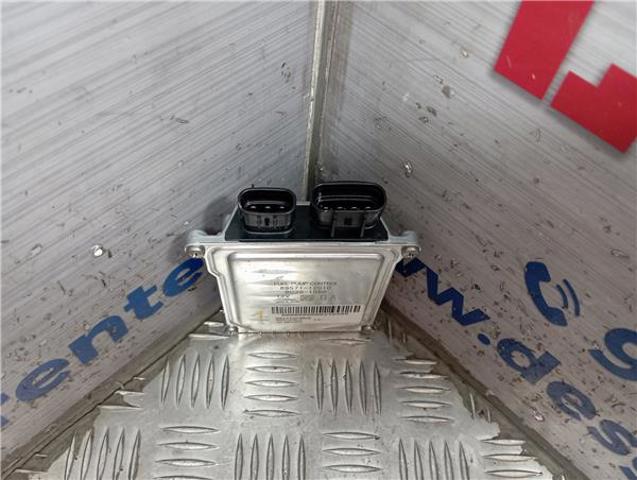 Moduł pompy paliwowej z czujnikiem poziomu paliwa 8957112010 TOYOTA