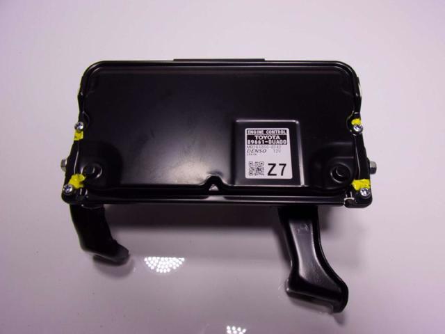  Yaris  SUV (2020-2026) oryginalny od 352,59 zł