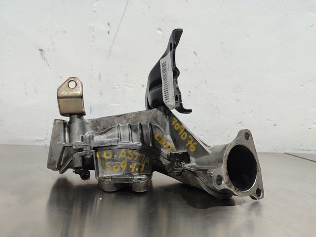 Kolektor ssący 8973858233 OPEL