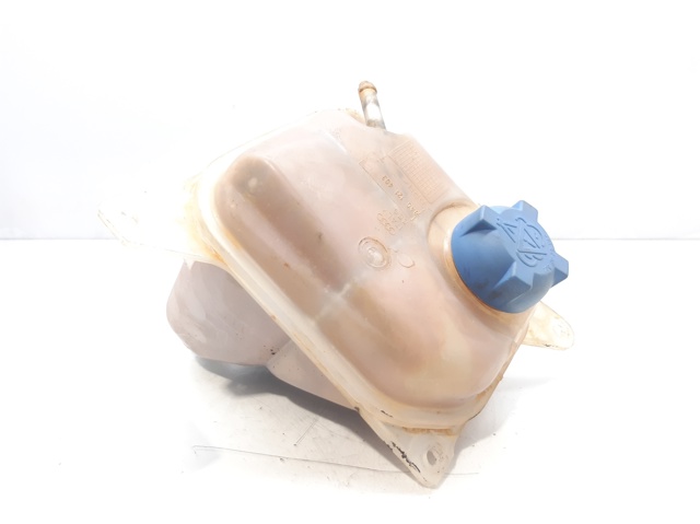 Zbiorniczek wyrównawczy układu chłodzenia 8A0121403 VAG
