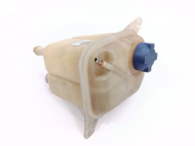 Zbiorniczek wyrównawczy układu chłodzenia 8A0121403 VAG