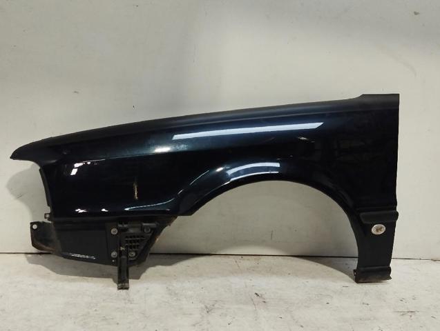 Błotnik przedni lewy Audi 80 8C2