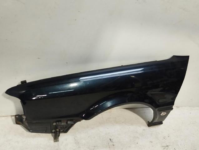 Błotnik przedni lewy Audi 80 8C2