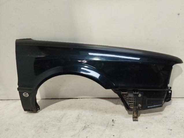 Błotnik przedni prawy Audi 80 8C2