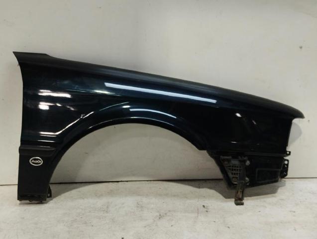 Błotnik przedni prawy Audi 80 8C2