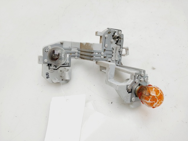 Lampa zespolona tylna prawa 8A6113404A FORD