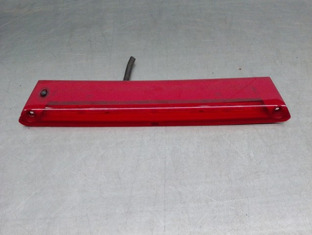 Lampa stop tylna dodatkowa 8A6113A613AG FORD