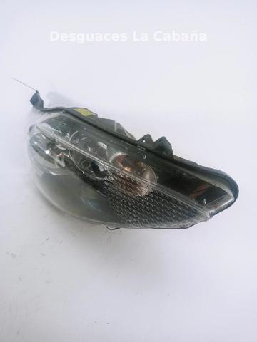 Reflektor prawy 8A6113W029AJ FORD