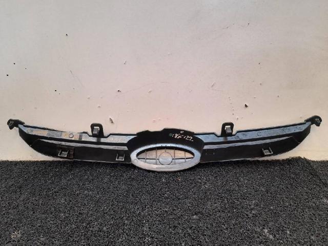 Atrapa chłodnicy Ford Fiesta CB1