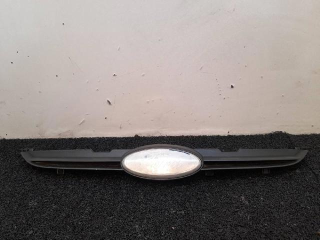 Atrapa chłodnicy Ford Fiesta CB1