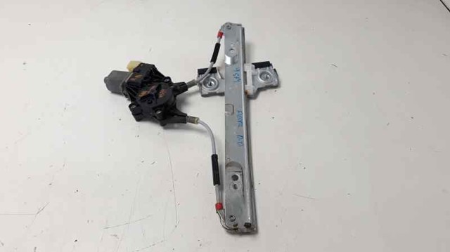 Mechanizm podnoszenia szyby drzwi przednich prawych 8A61A23200BJ FORD
