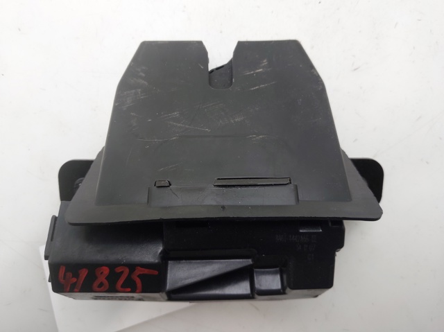 Zamek klapy bagażnika (3/5 drzwi tylnych) 8A61A442A66BE FORD