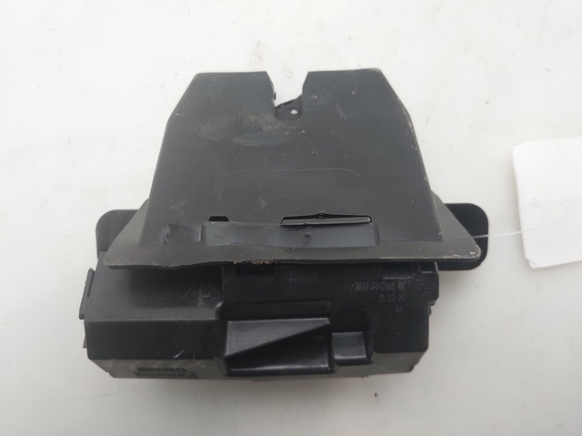 Zamek klapy bagażnika (3/5 drzwi tylnych) 8A61A442A66BE FORD