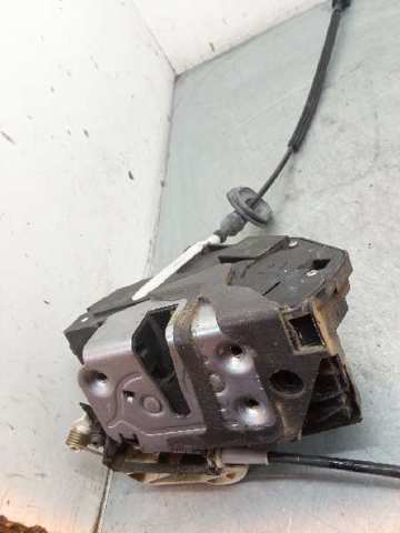Zamek drzwi przednich prawych 8A6AA21812BF FORD