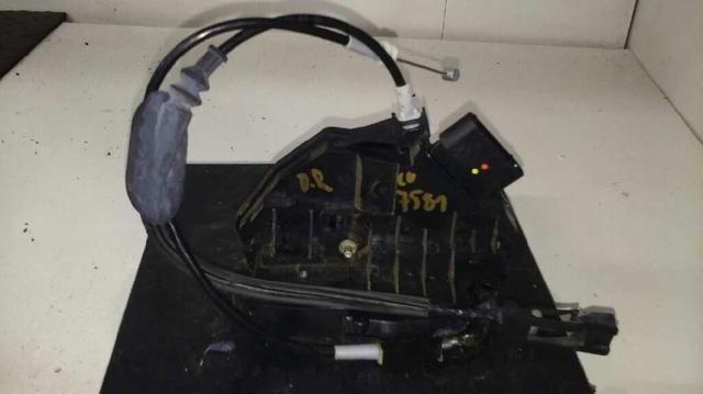 Zamek drzwi przednich prawych 8A6AA21812BJ FORD