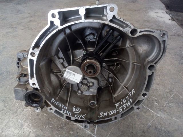 Mechaniczna skrzynia biegów w komplecie 8A6R7002CA FORD