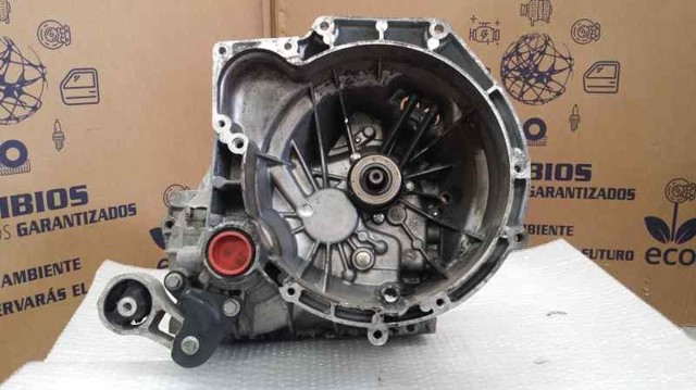Mechaniczna skrzynia biegów w komplecie 8A6R7002EA FORD