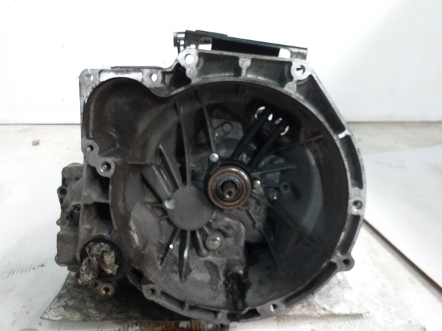 Mechaniczna skrzynia biegów w komplecie 8A6R7002FA FORD