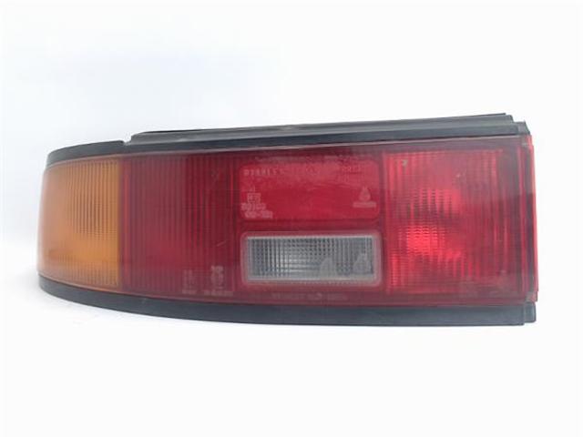 Kupić Lampa zespolona tylna lewa Mazda 323 III BF w dobrej cenie