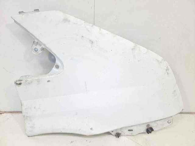 Błotnik przedni prawy 8C1116015AA FORD