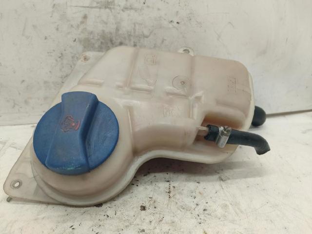 Zbiorniczek wyrównawczy układu chłodzenia 8D0121403D VAG