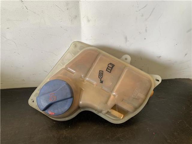 Zbiorniczek wyrównawczy układu chłodzenia 8D0121403L VAG