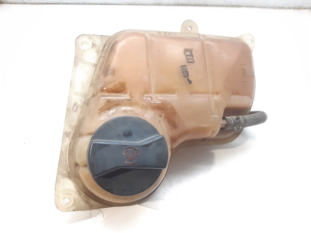 Zbiorniczek wyrównawczy układu chłodzenia 8D0121403L VAG