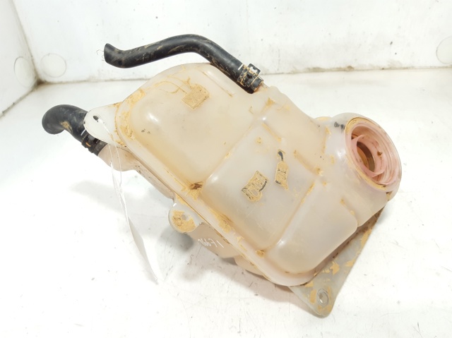 Zbiorniczek wyrównawczy układu chłodzenia 8D0121403L VAG
