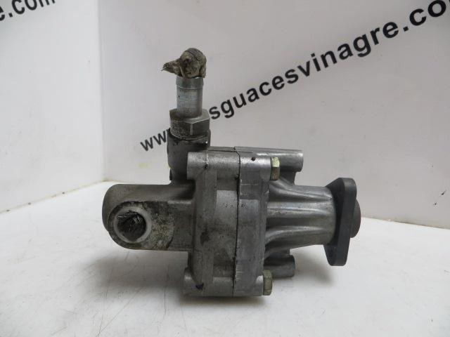 Pompa wspomagania hydraulicznego kierownicy 8D0145156A VAG