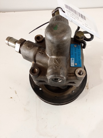 Pompa wspomagania hydraulicznego kierownicy 8D0145156A VAG