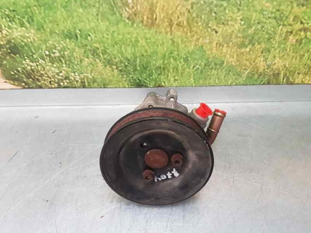 Pompa wspomagania hydraulicznego kierownicy 8D0145156L VAG