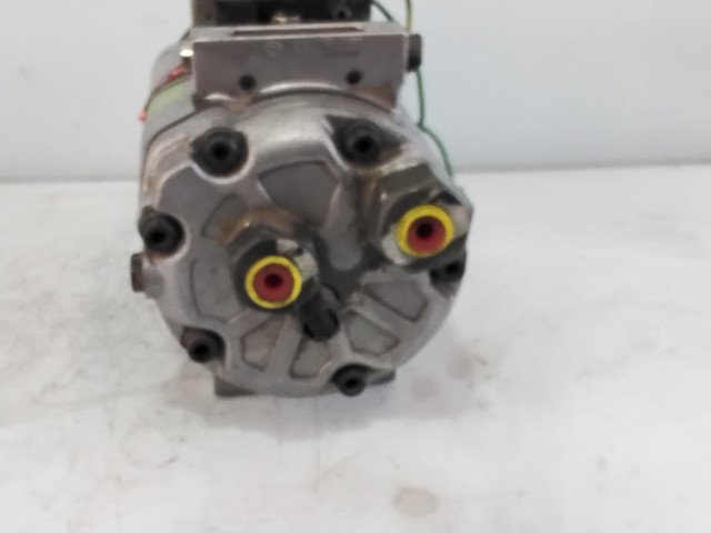 Sprężarka klimatyzacji 8D0260805 VAG