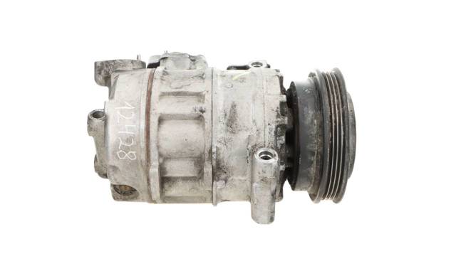 Sprężarka klimatyzacji 8D0260808 VAG