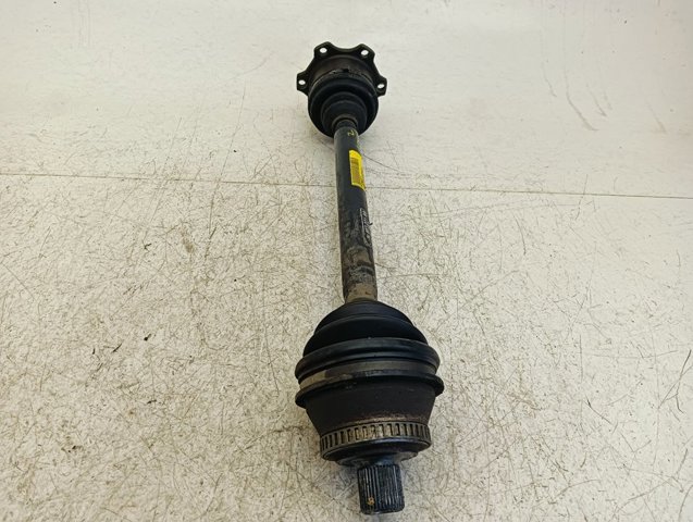 Półoś napędowa przednia lewa 8D0407271BB VAG