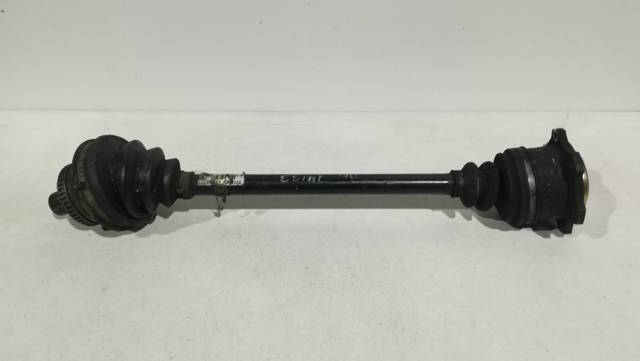 Półoś napędowa przednia prawa 8D0407272EF VAG