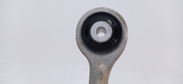 8D0407508E VAG