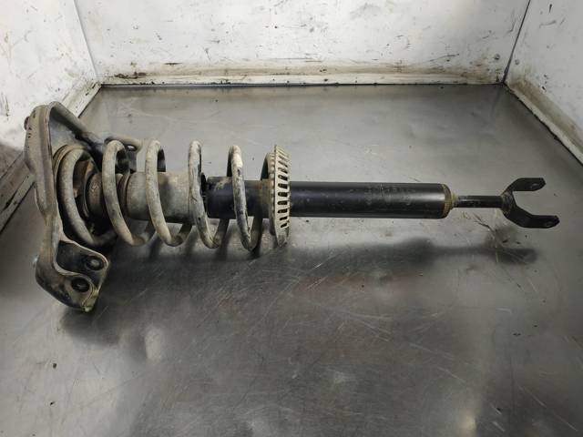 Amortyzator przedni 8D0413031G VAG