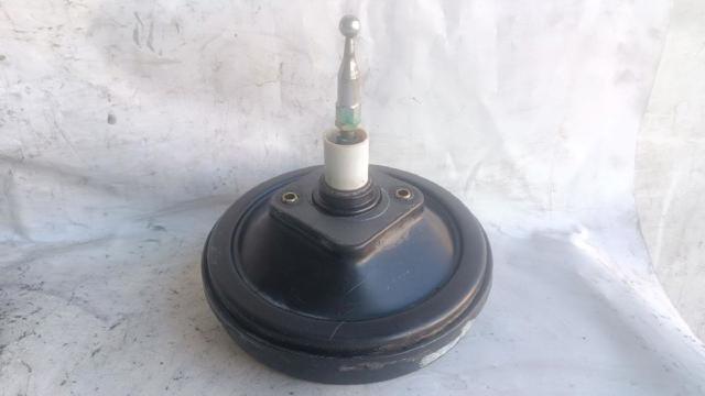 Wzmacniacz próżniowy hamulców 8D0612105A VAG