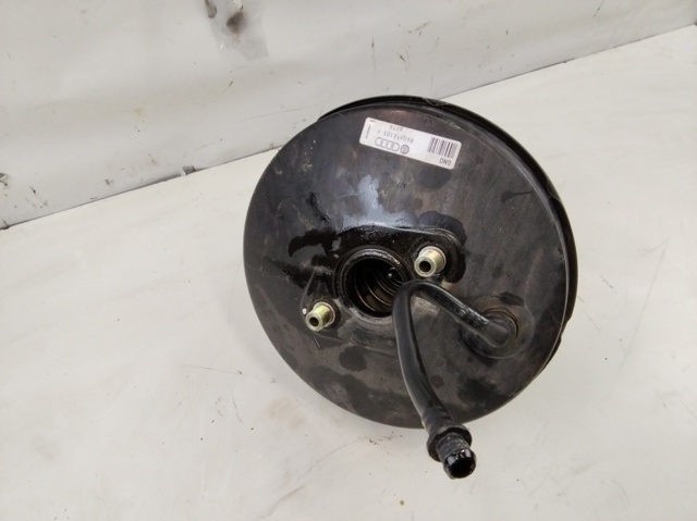 Wzmacniacz próżniowy hamulców 8D0612105F VAG