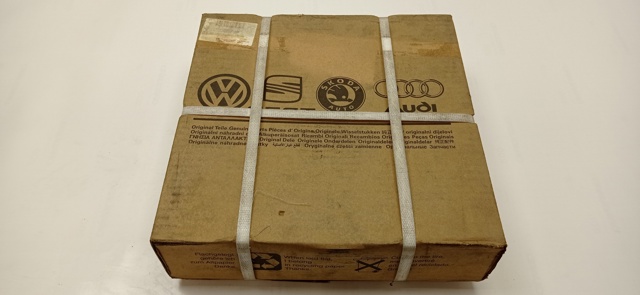 Tarcza hamulcowa tylna 8D0615601B VAG