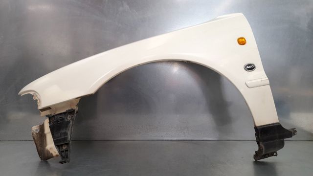 Błotnik przedni lewy Audi A4 8D2