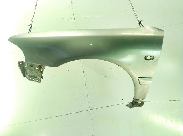 Błotnik przedni lewy Audi A4 8D2