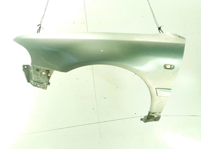 Błotnik przedni lewy Audi A4 8D2