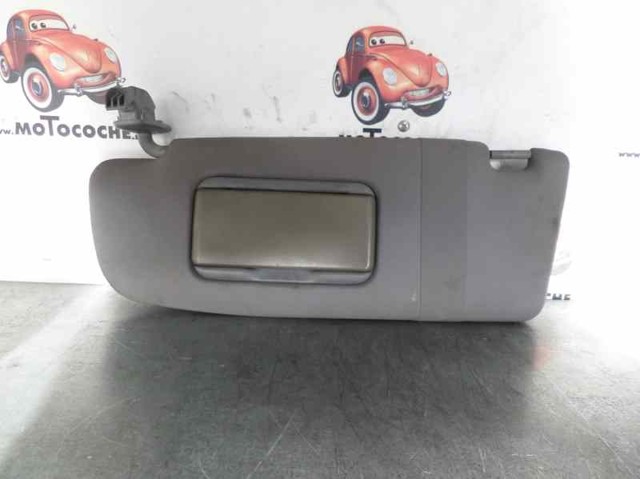 Osłona przeciwsłoneczna do Audi A4 8D2