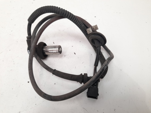 Czujnik ABS przedni 8D0927803 VAG