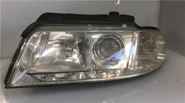 Reflektor lewy 8D0941003AK VAG