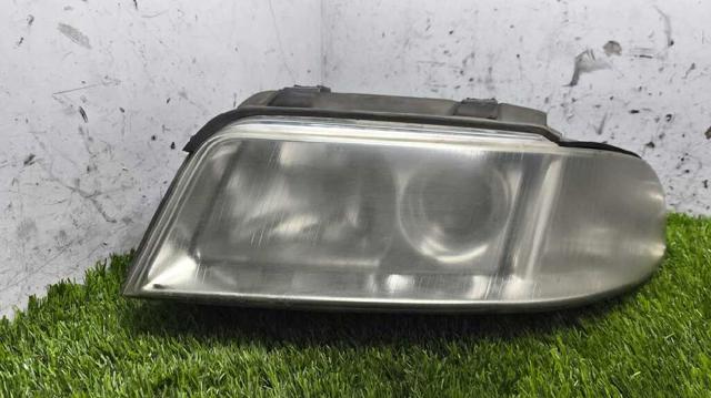 Reflektor lewy 8D0941003AK VAG