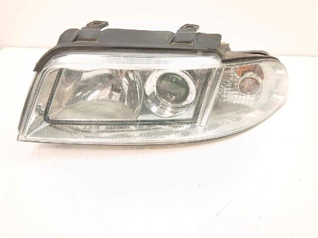 Reflektor lewy 8D0941003AK VAG